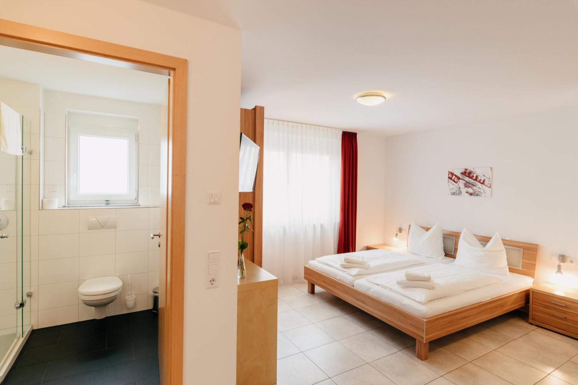 7Schwaben Apartman Bad Urach Kültér fotó