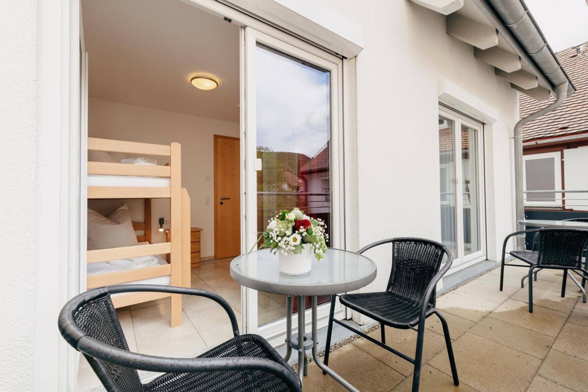 7Schwaben Apartman Bad Urach Kültér fotó