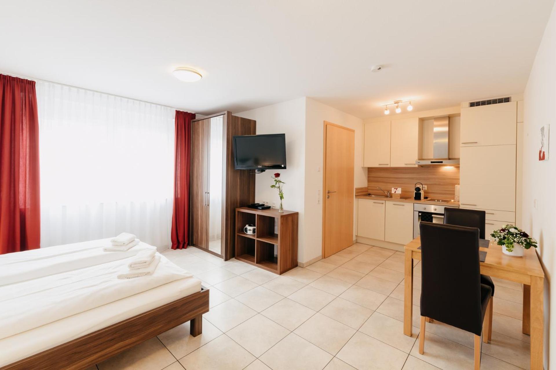 7Schwaben Apartman Bad Urach Kültér fotó
